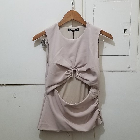NWT CUT OUT ELASTIC BEIGE TOP - Picture 4 of 7